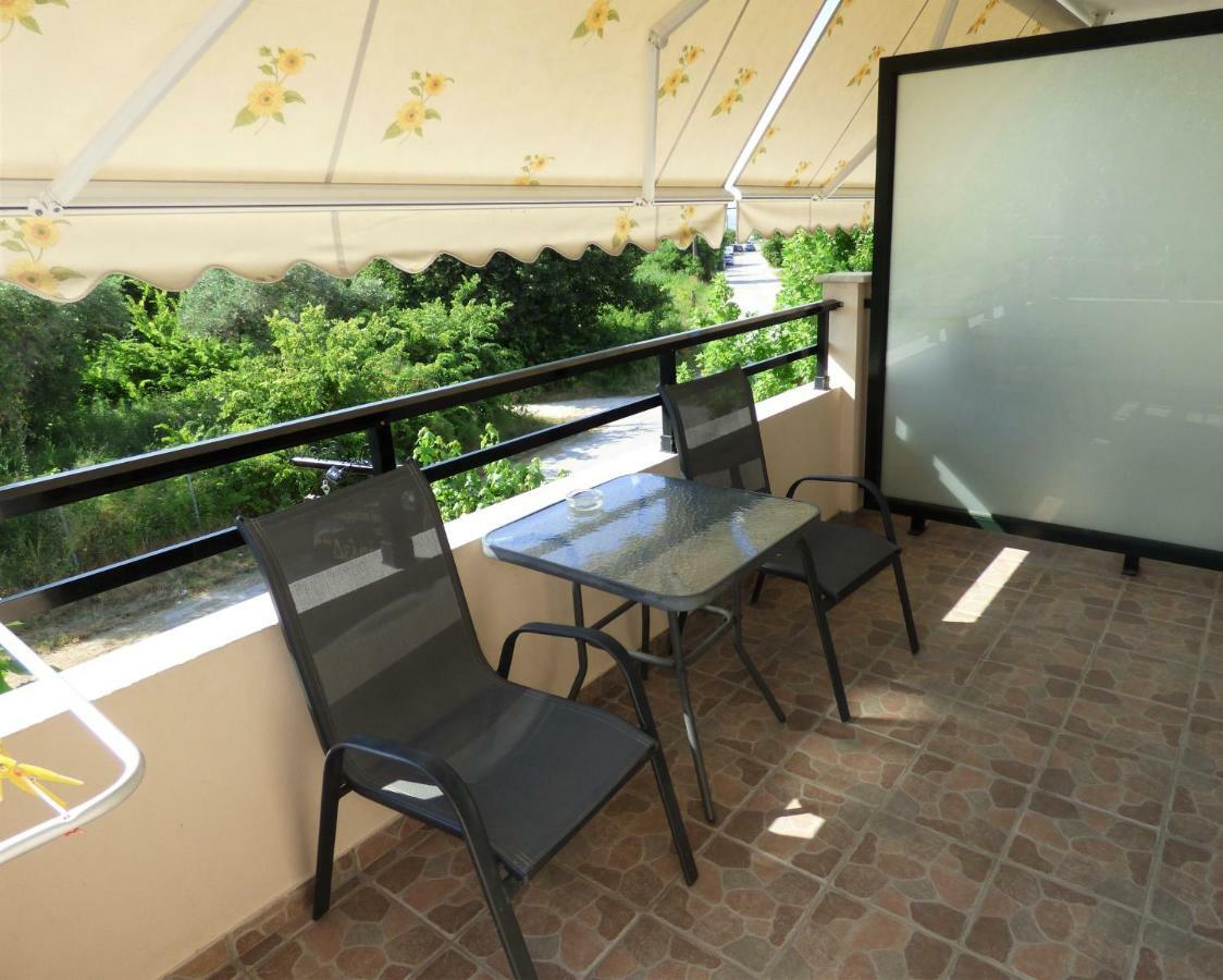 Dolphins Apartments & Rooms タソス エクステリア 写真
